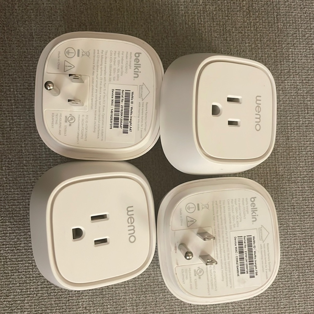 Four Belkin Wemo Smart plugs Model F7C029 V2